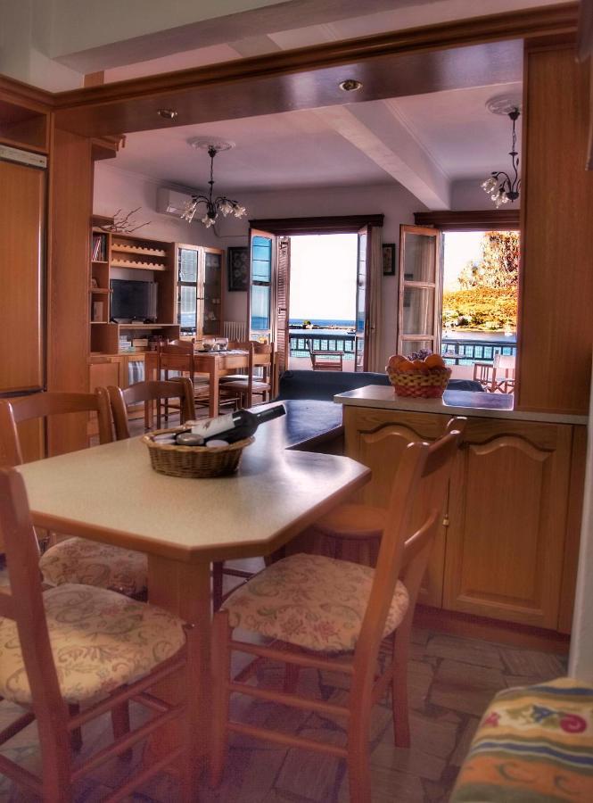 דירות מונמבאסיה Matroni'S House - 2Ος Όροφος, Ιδιόκτητο Σπίτι מראה חיצוני תמונה