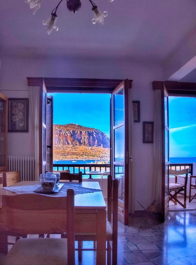 דירות מונמבאסיה Matroni'S House - 2Ος Όροφος, Ιδιόκτητο Σπίτι מראה חיצוני תמונה